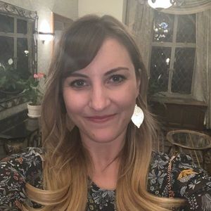 Meet your Posher, Teddi